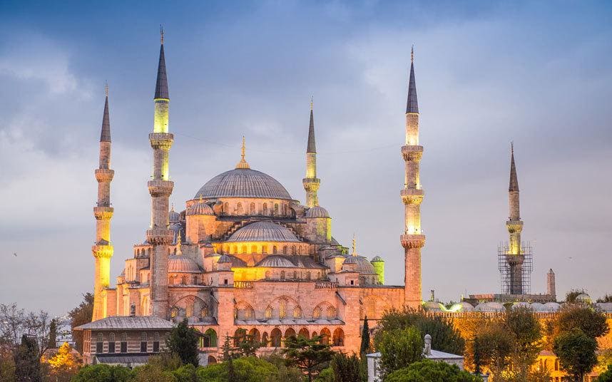 3 zile Istanbul la doar 114 euro/p (hotel+avion)