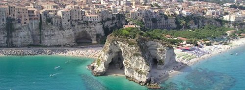 8 zile în Calabria la 130 euro/p (hotel+avion)