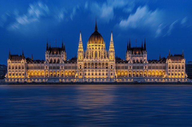 Budapesta la 74 de euro/p cu cazare și zbor inclus, pentru 4 zile