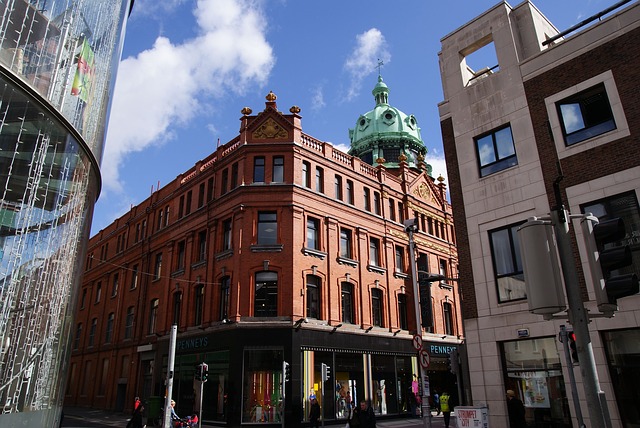 Dublin pentru 4 zile la 121 euro/p (hotel+avion)