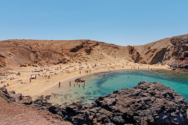 Lanzarote, Insulele Canare la numai 219 euro cu zbor și cazare inclus, 8 zile